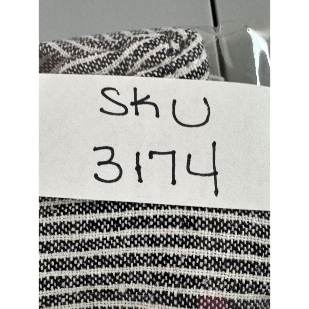 Lane Bryant Soft Slub Shorts Womens 18/20 Black White New Striped Linen Blend - Picture 13 of 13